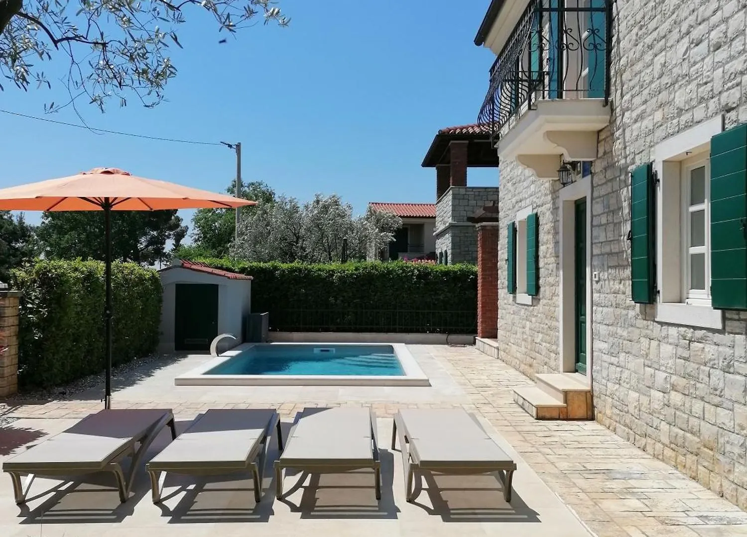 Holiday home Ferienhaus Villa Nika Mit Privatem Aussenwhirlpool Buici